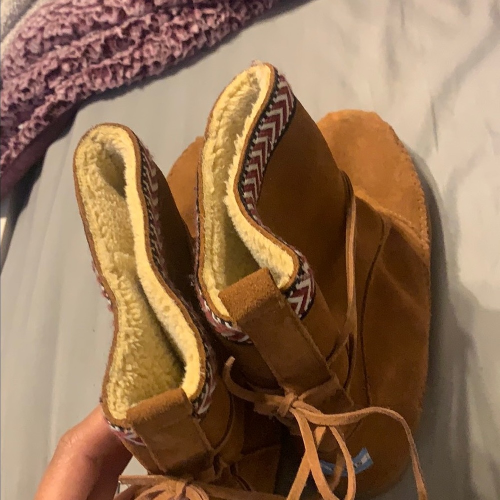 TOMS boots